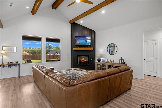 206 Serenity Drive, Bullard, TX 75757