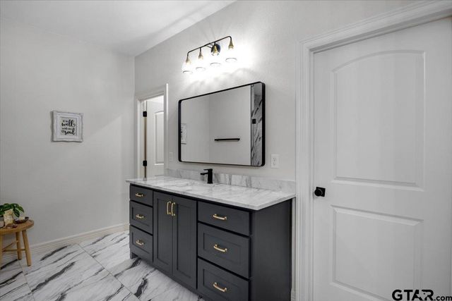 206 Serenity Drive, Bullard, TX 75757