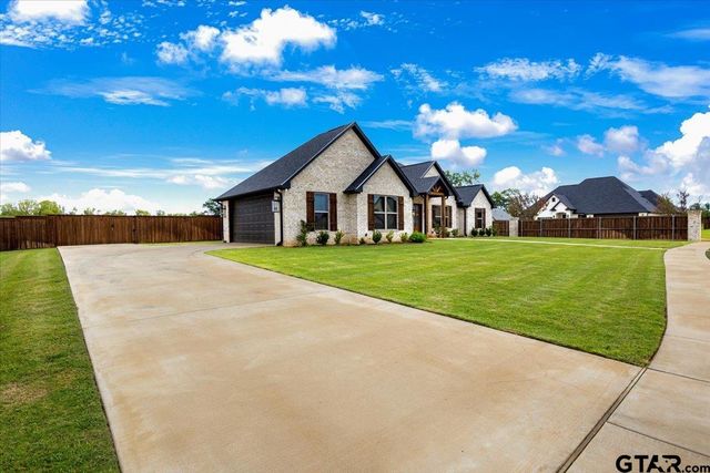 206 Serenity Drive, Bullard, TX 75757