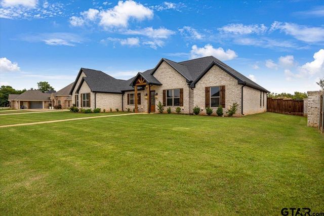 206 Serenity Drive, Bullard, TX 75757