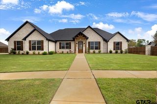 206 Serenity Drive, Bullard, TX 75757