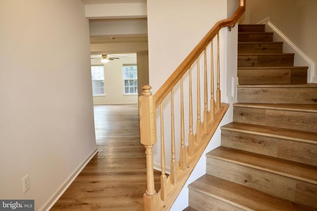 15822 BOBOLINK DR, Woodbridge, VA 22191