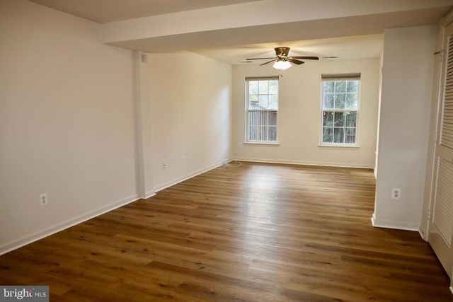 15822 BOBOLINK DR, Woodbridge, VA 22191