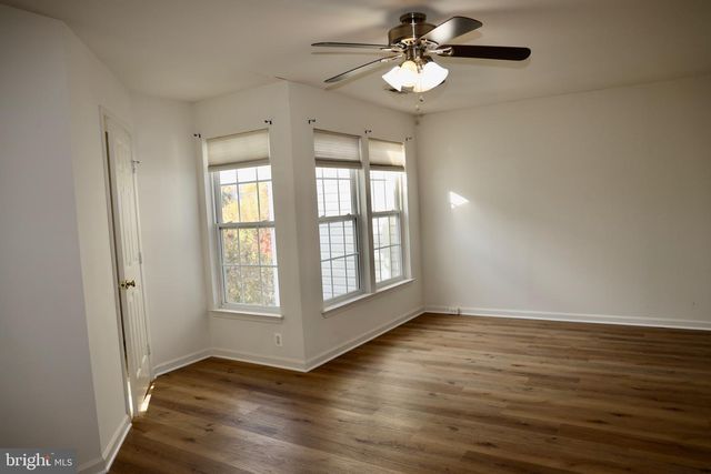 15822 BOBOLINK DR, Woodbridge, VA 22191