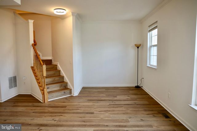 15822 BOBOLINK DR, Woodbridge, VA 22191