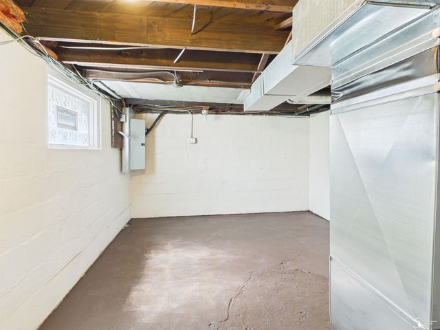 823 Michigan Avenue, Monroe, MI 48162