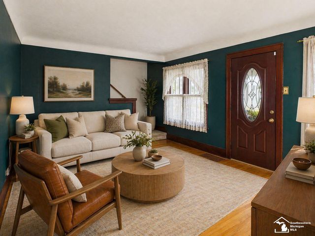 823 Michigan Avenue, Monroe, MI 48162