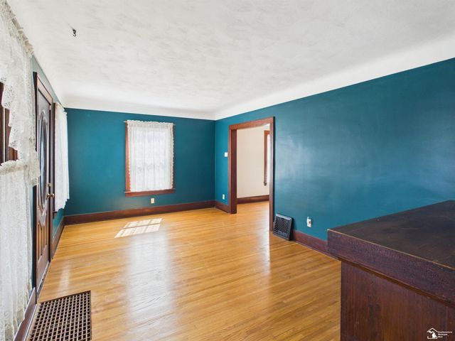 823 Michigan Avenue, Monroe, MI 48162