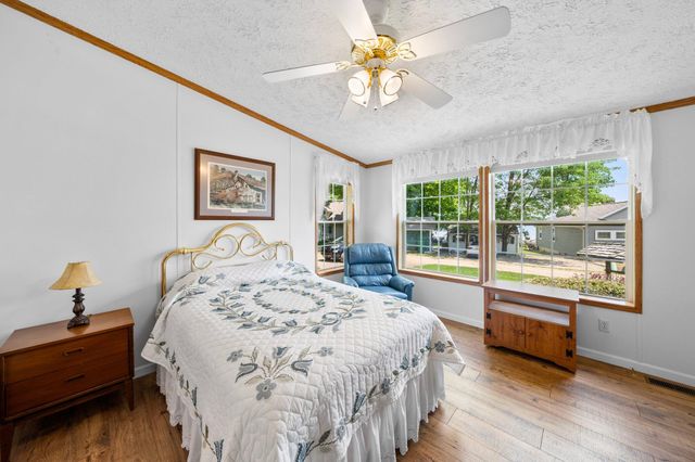 61738 Lake View Drive, Penn Twp, MI 49031