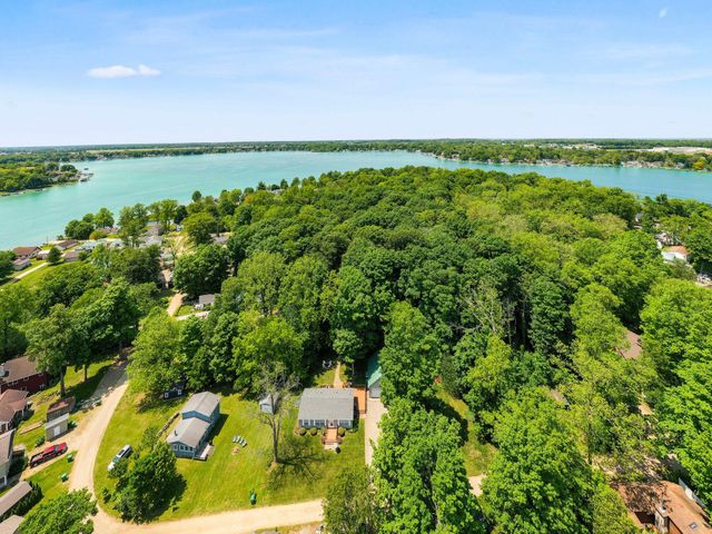 61738 Lake View Drive, Penn Twp, MI 49031