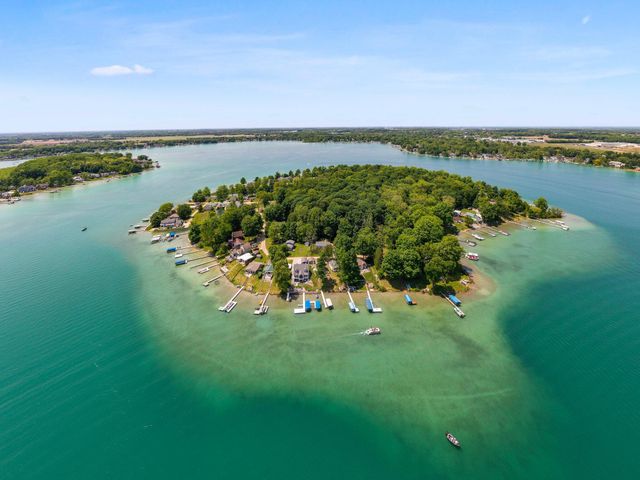 61738 Lake View Drive, Penn Twp, MI 49031