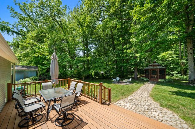 61738 Lake View Drive, Penn Twp, MI 49031