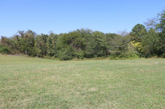 539 Dover Rd, Clarksville, TN 37042