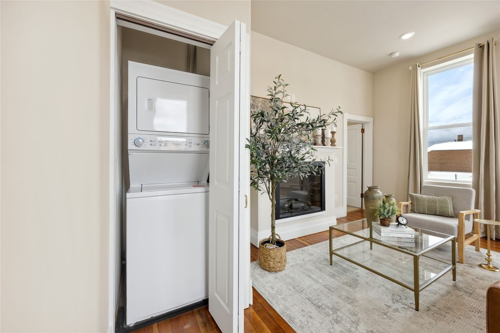 140 W Park Street, Butte, MT 59701 photo 13