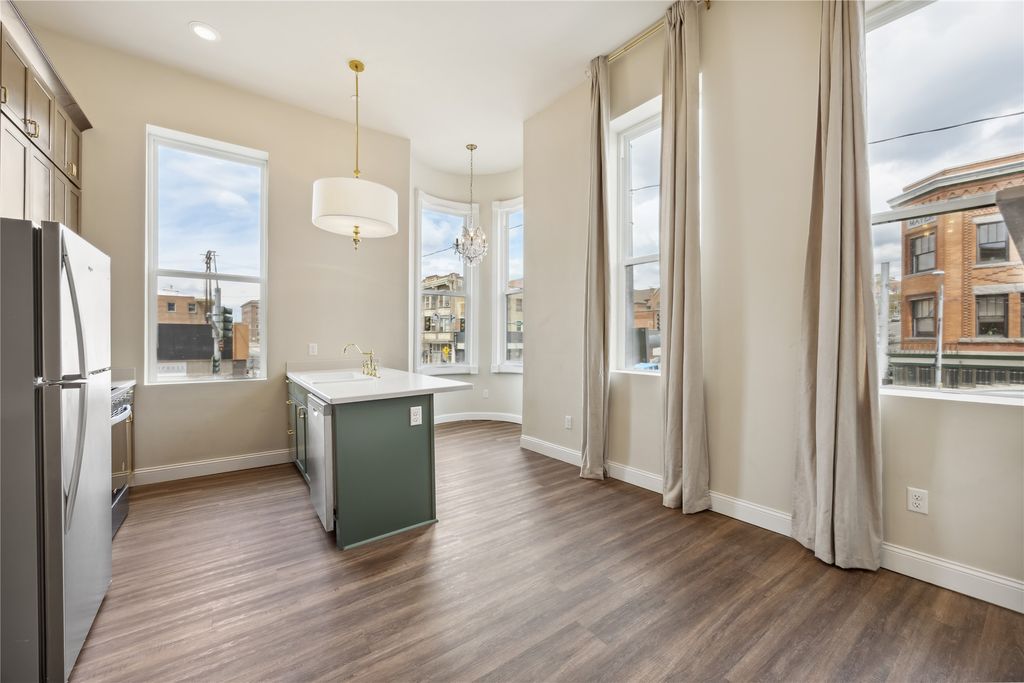 140 W Park Street, Butte, MT 59701 photo 27