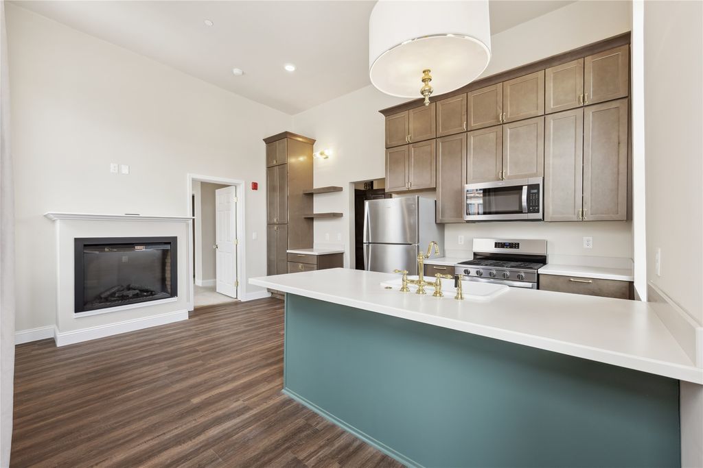 140 W Park Street, Butte, MT 59701 photo 29