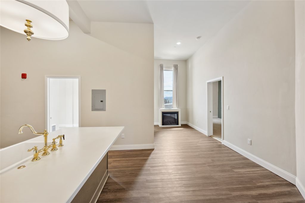 140 W Park Street, Butte, MT 59701 photo 55