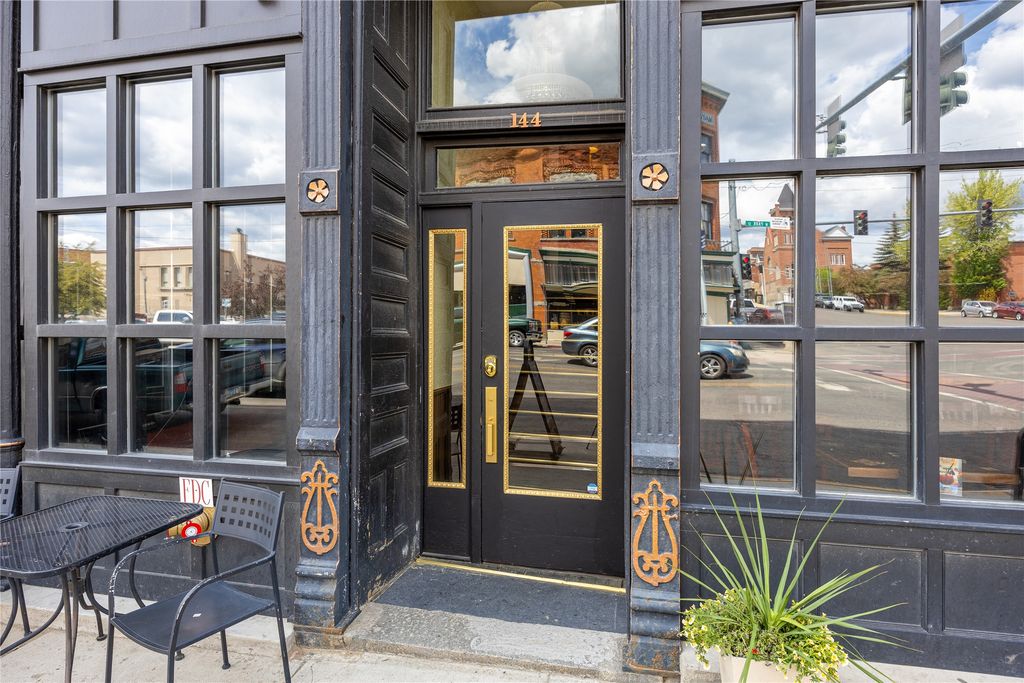 140 W Park Street, Butte, MT 59701 photo 6