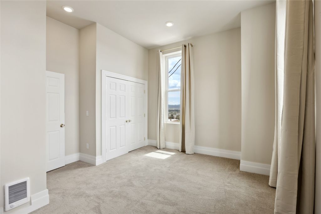 140 W Park Street, Butte, MT 59701 photo 94