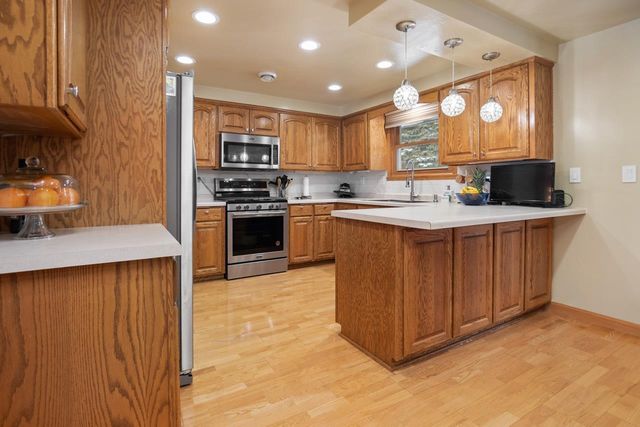 250 MICHELLE COURT, Green Bay, WI 54302