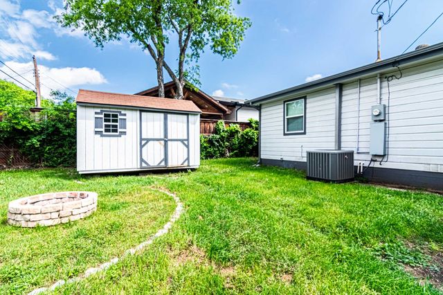 4447 Moler Street, Dallas, TX 75211