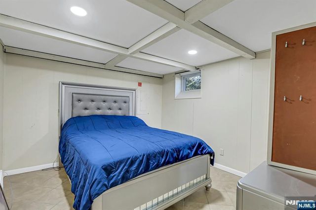 745 Washington Avenue, Twp Of Washington, NJ 07676