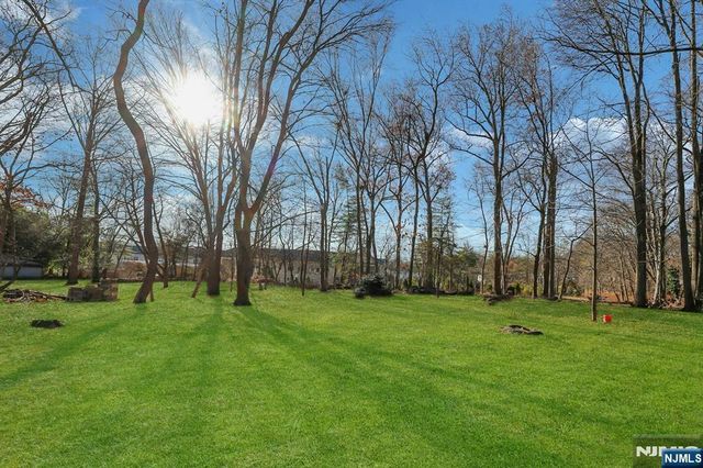 745 Washington Avenue, Twp Of Washington, NJ 07676