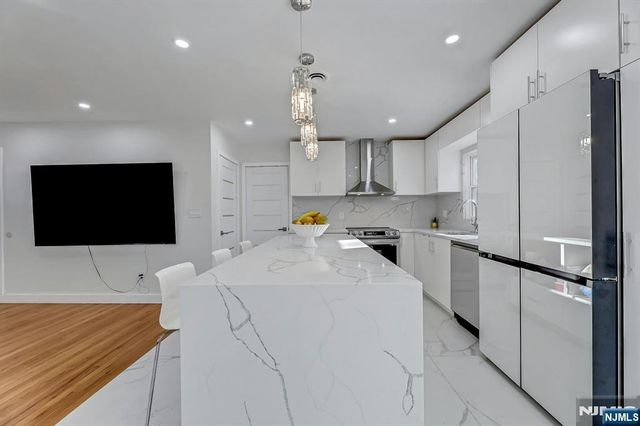 745 Washington Avenue, Twp Of Washington, NJ 07676