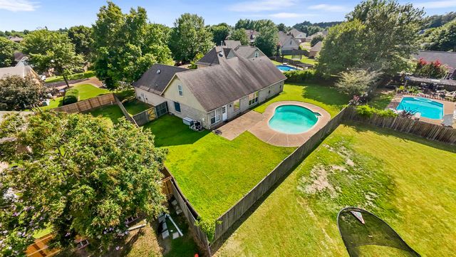 3838 BREEZY SHORES CV, Lakeland, TN 38002