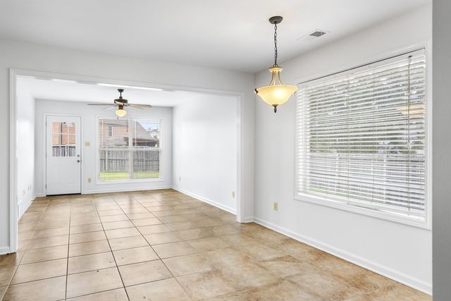 3838 BREEZY SHORES CV, Lakeland, TN 38002