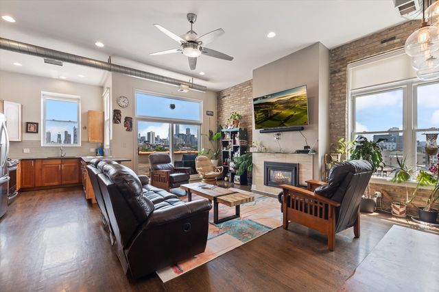 949 N Willard Court 504, Chicago, IL 60642