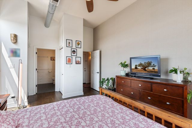 949 N Willard Court 504, Chicago, IL 60642