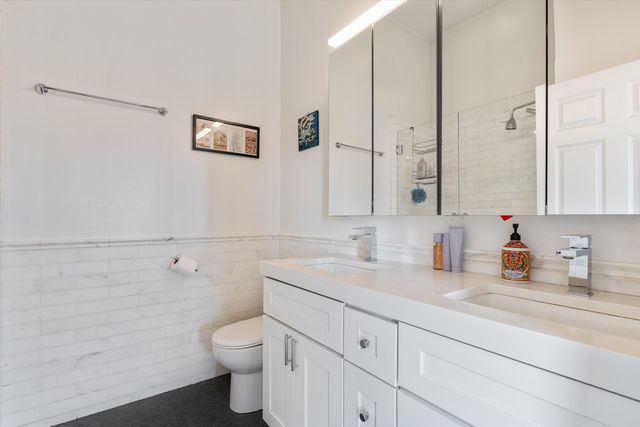 949 N Willard Court 504, Chicago, IL 60642