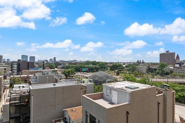 949 N Willard Court 504, Chicago, IL 60642