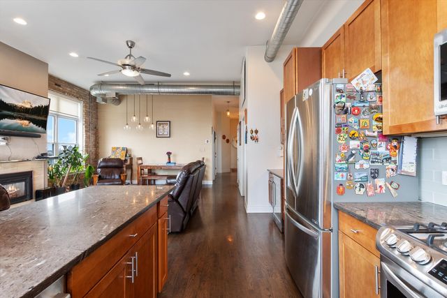 949 N Willard Court 504, Chicago, IL 60642