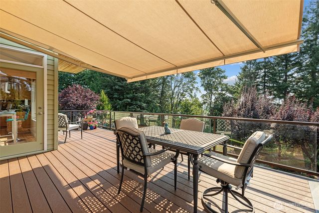 2129 204th Place NE, Sammamish, WA 98074