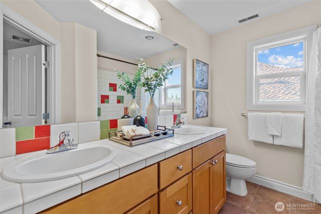 2129 204th Place NE, Sammamish, WA 98074