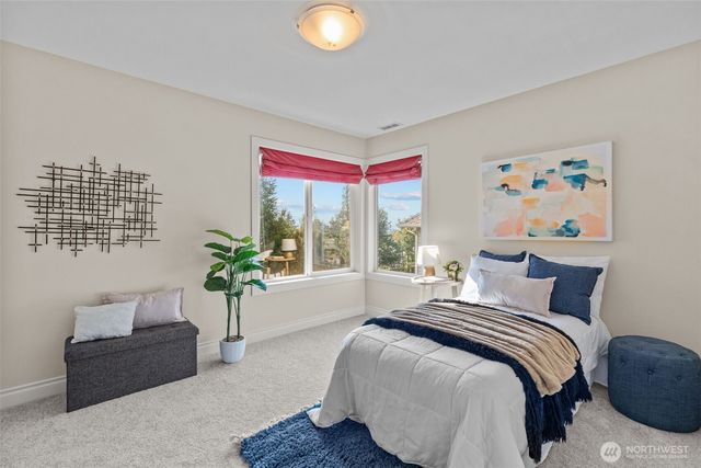 2129 204th Place NE, Sammamish, WA 98074