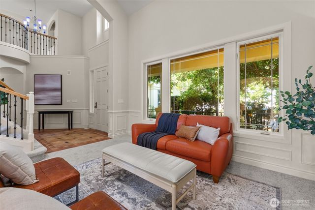 2129 204th Place NE, Sammamish, WA 98074