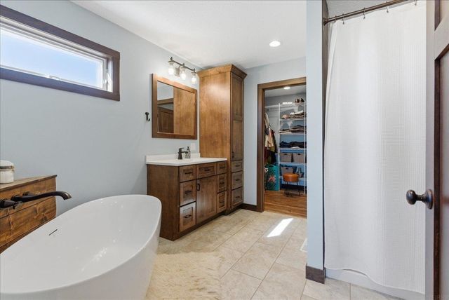 1202 Jon Road, Dunkerton, IA 50626