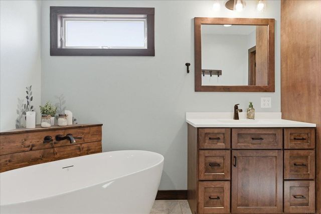 1202 Jon Road, Dunkerton, IA 50626