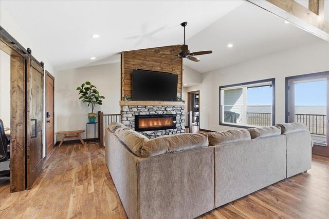 1202 Jon Road, Dunkerton, IA 50626