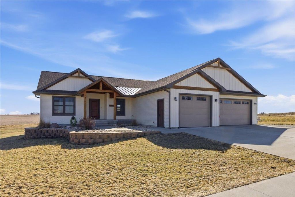 1202 Jon Road, Dunkerton, IA 50626