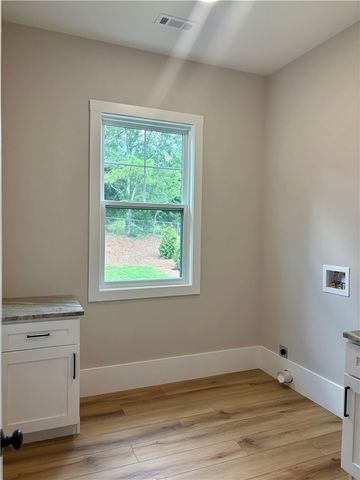 854 Perkins Creek Road, Seneca, SC 29678