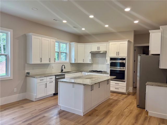 854 Perkins Creek Road, Seneca, SC 29678