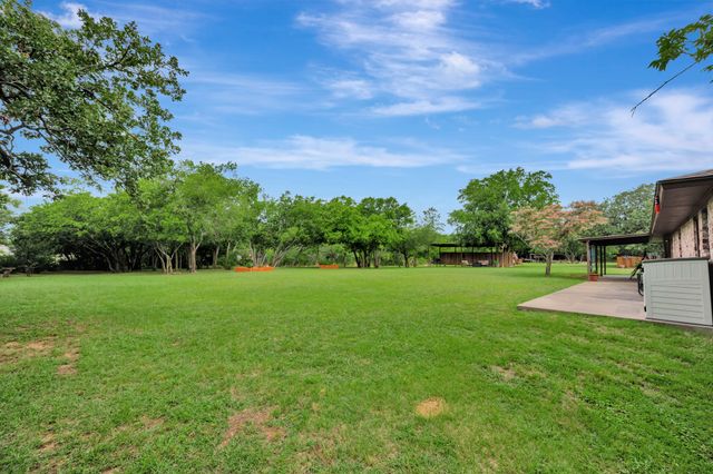 5529 County Road 1022, Joshua, TX 76058