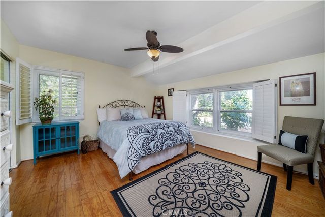 4571 Canoga Drive, Woodland Hills, CA 91364
