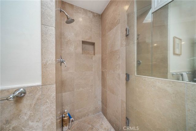 4571 Canoga Drive, Woodland Hills, CA 91364