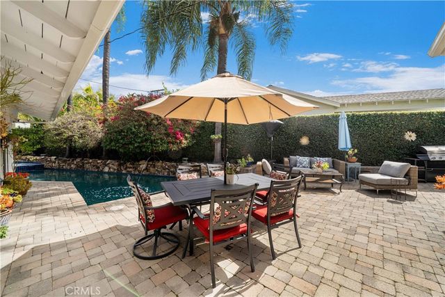 4571 Canoga Drive, Woodland Hills, CA 91364