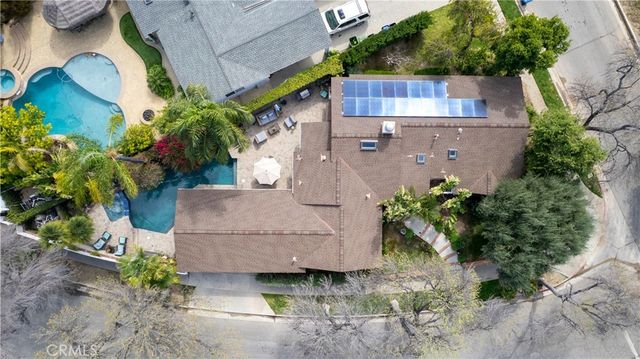 4571 Canoga Drive, Woodland Hills, CA 91364